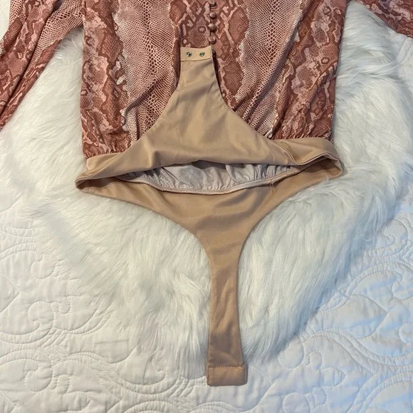 AFRM x Nordstrom Snakeprint Bodysuit - Picture 4 of 8